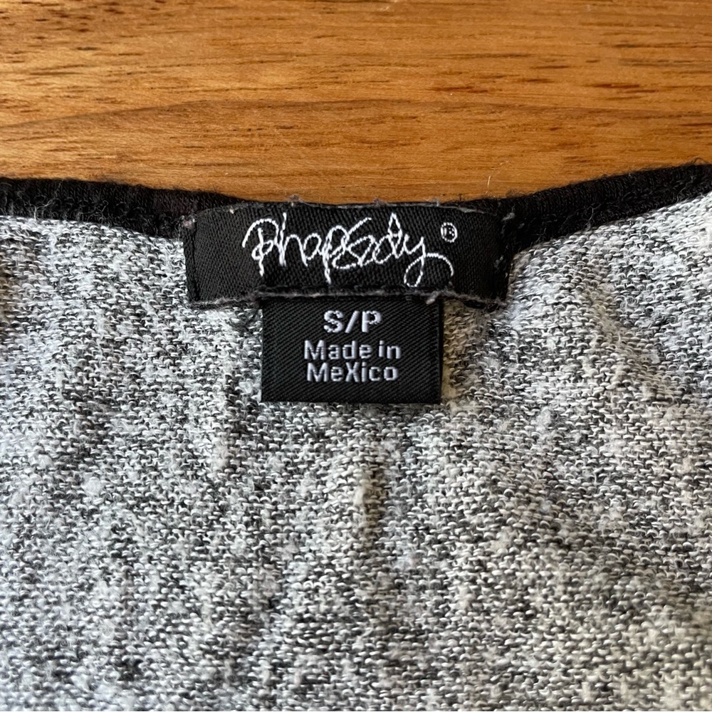 Heathered Grey Cropped Halter Neck Style Rock and Roll Tank Top w/ Black Details - Picture 3 of 3